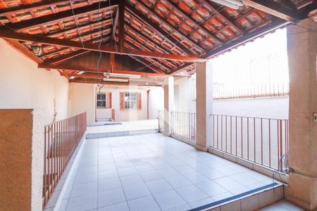 Casa à venda com 415m², 4 quartos e 4 vagas Casa à venda com 415m², 4 quartos e 4 vagasChurrasqueira