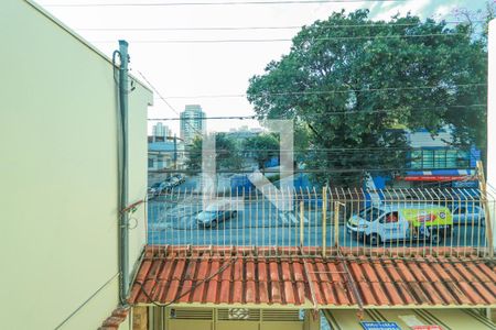 Casa à venda com 415m², 4 quartos e 4 vagas Casa à venda com 415m², 4 quartos e 4 vagasVaranda