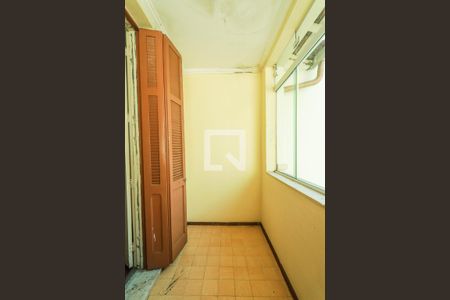 Casa à venda com 415m², 4 quartos e 4 vagas Casa à venda com 415m², 4 quartos e 4 vagasVaranda