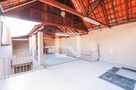 Casa à venda com 415m², 4 quartos e 4 vagas Casa à venda com 415m², 4 quartos e 4 vagasChurrasqueira