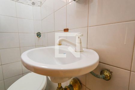 Casa à venda com 415m², 4 quartos e 4 vagas Casa à venda com 415m², 4 quartos e 4 vagasLavabo