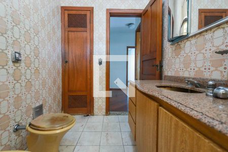 Casa à venda com 415m², 4 quartos e 4 vagas Casa à venda com 415m², 4 quartos e 4 vagasBanheiro Social