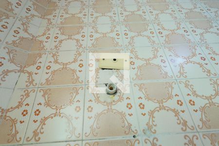 Casa à venda com 415m², 4 quartos e 4 vagas Casa à venda com 415m², 4 quartos e 4 vagasBanheiro Social