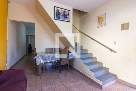 Sala  de casa à venda com 4 quartos, 135m² em Umuarama, Osasco