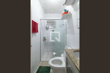 Banheiro de casa à venda com 2 quartos, 100m² em Hípica, Porto Alegre
