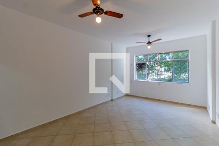 Sala/Quarto de kitnet/studio para alugar com 1 quarto, 28m² em Centro, Rio de Janeiro