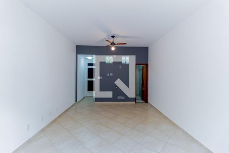 Sala/Quarto de kitnet/studio para alugar com 1 quarto, 28m² em Centro, Rio de Janeiro