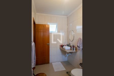 Casa à venda com 304m², 3 quartos e 5 vagasBanheiro Quarto 3