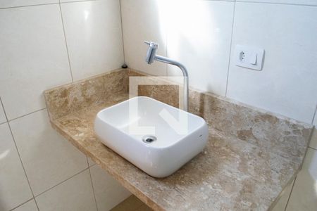 Casa à venda com 304m², 3 quartos e 5 vagasBanheiro quarto 2 