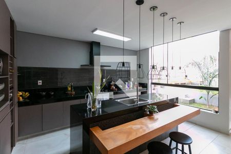 Casa à venda com 220m², 2 quartos e 1 vagaCozinha