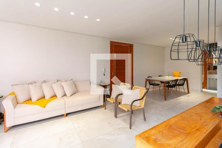 Sala de casa à venda com 2 quartos, 220m² em Carlos Prates, Belo Horizonte