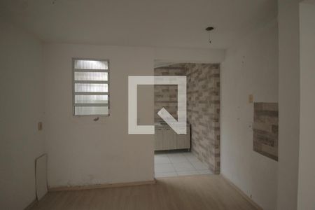 Casa de condomínio à venda com 107m², 4 quartos e 2 vagasCozinha