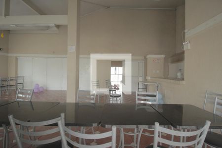 Casa de condomínio à venda com 107m², 4 quartos e 2 vagasÁrea comum - Salão de festas