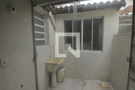 Casa de condomínio à venda com 107m², 4 quartos e 2 vagasÁrea externa