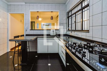 Casa à venda com 180m², 3 quartos e 2 vagasCozinha