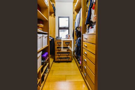 Detalhe de casa à venda com 3 quartos, 180m² em Parque Sao Domingos, São Paulo