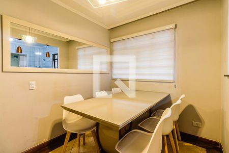 Casa à venda com 180m², 3 quartos e 2 vagasSala 3