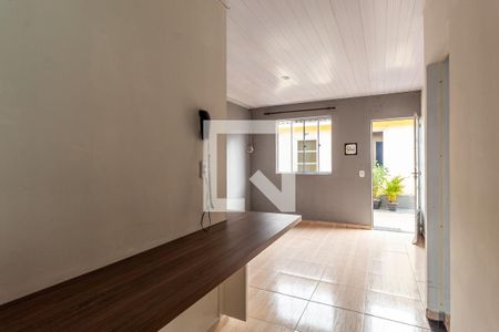 Sala de casa para alugar com 2 quartos, 45m² em Vila Nova Bonsucesso, Guarulhos
