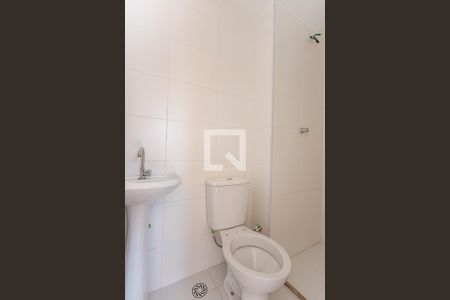 Apartamento à venda com 32m², 2 quartos e sem vaga Apartamento à venda com 32m², 2 quartos e sem vagaBanheiro