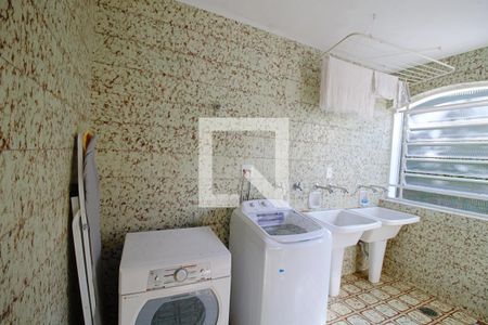 Casa à venda com 440m², 4 quartos e 3 vagasÁrea de Serviço