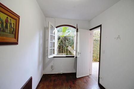 Casa à venda com 440m², 4 quartos e 3 vagasQuarto de Serviço 2