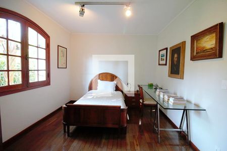 Casa à venda com 440m², 4 quartos e 3 vagasSuíte 4