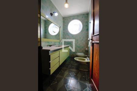 Casa à venda com 440m², 4 quartos e 3 vagasBanheiro da Suíte 4