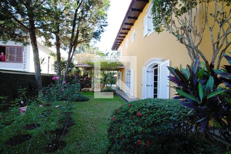 Casa à venda com 440m², 4 quartos e 3 vagasQuintal