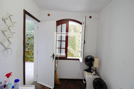 Casa à venda com 440m², 4 quartos e 3 vagasQuarto de Serviço