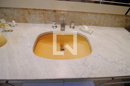 Casa à venda com 440m², 4 quartos e 3 vagasBanheiro da Suíte 3