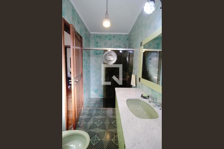 Casa à venda com 440m², 4 quartos e 3 vagasBanheiro da Suíte 4