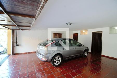 Casa à venda com 440m², 4 quartos e 3 vagasGaragem