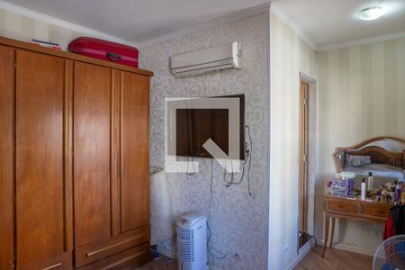 Casa à venda com 120m², 3 quartos e 2 vagas Casa à venda com 120m², 3 quartos e 2 vagasSuíte