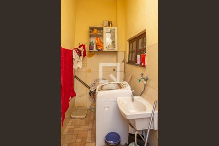 Casa à venda com 120m², 3 quartos e 2 vagas Casa à venda com 120m², 3 quartos e 2 vagasÁrea de Serviço