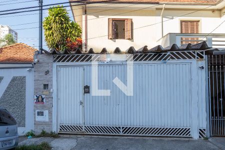 Casa à venda com 120m², 3 quartos e 2 vagas Casa à venda com 120m², 3 quartos e 2 vagasFachada