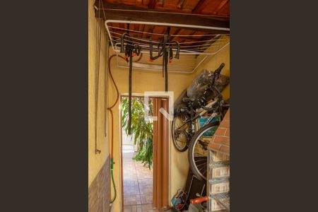 Casa à venda com 120m², 3 quartos e 2 vagas Casa à venda com 120m², 3 quartos e 2 vagasChurrasqueira