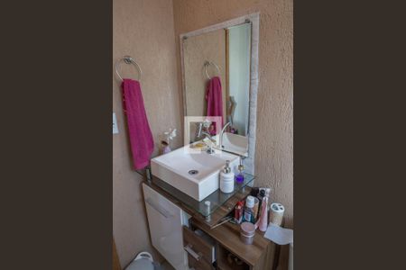 Casa à venda com 120m², 3 quartos e 2 vagas Casa à venda com 120m², 3 quartos e 2 vagasBanheiro da Suíte