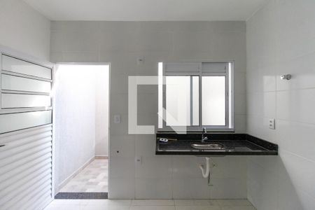 Casa à venda com 67m², 3 quartos e 2 vagasCozinha