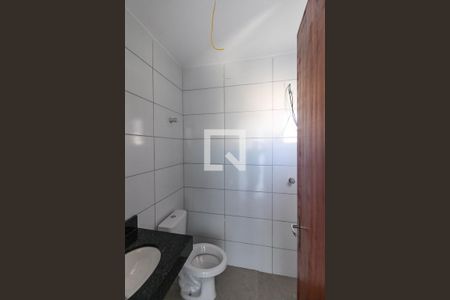 Casa à venda com 67m², 3 quartos e 2 vagasBanheiro da Suíte