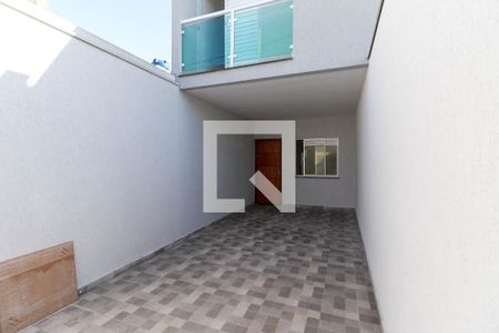 Casa à venda com 67m², 3 quartos e 2 vagasGaragem