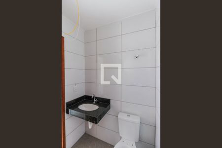 Casa à venda com 67m², 3 quartos e 2 vagasBanheiro da Suíte