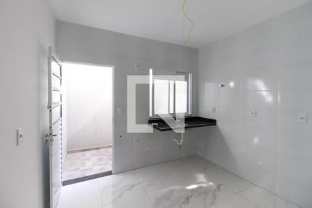 Casa à venda com 67m², 3 quartos e 2 vagasCozinha