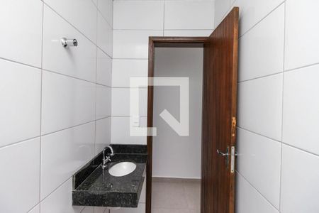 Casa à venda com 67m², 3 quartos e 2 vagasBanheiro