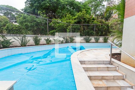 Apartamento para alugar com 215m², 3 quartos e 2 vagasÁrea da Piscina