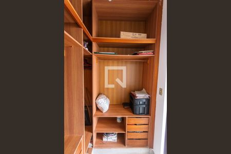 Apartamento para alugar com 215m², 3 quartos e 2 vagasCloset da Suíte
