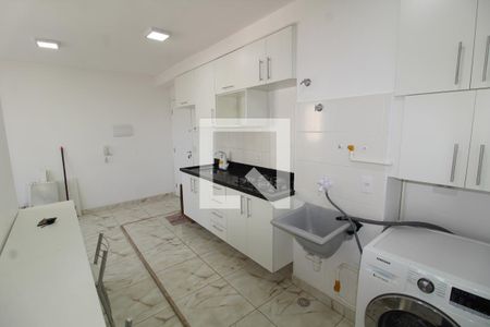 Sala/Cozinha de apartamento para alugar com 2 quartos, 38m² em Sítio da Figueira, São Paulo