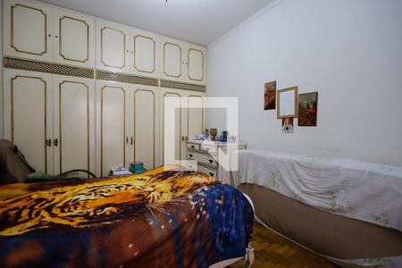 Casa à venda com 192m², 4 quartos e 2 vagasSuíte