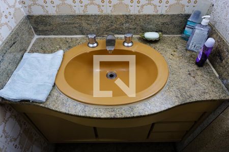 Casa à venda com 192m², 4 quartos e 2 vagasBanheiro da Suíte