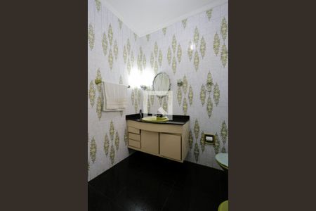 Casa à venda com 192m², 4 quartos e 2 vagasBanheiro