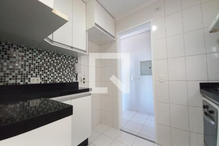 Apartamento à venda com 82m², 3 quartos e 2 vagasCozinha 